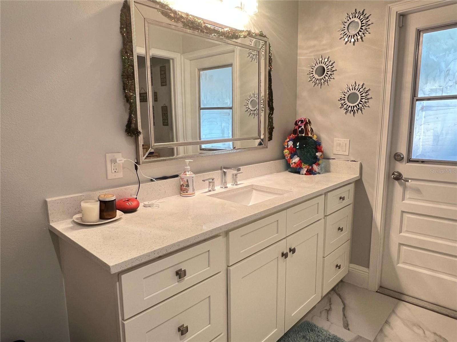 Image 21 of 94 For 965 Pine Hill Boulevard