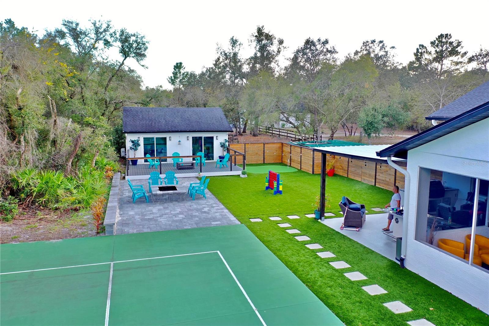 Image 33 of 94 For 965 Pine Hill Boulevard