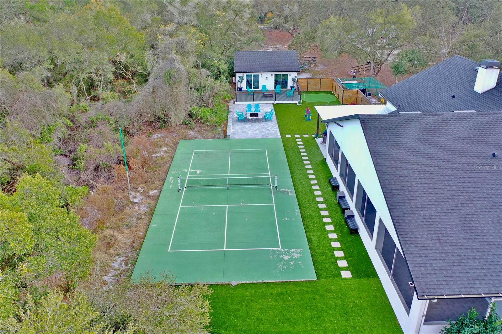 Image 5 of 94 For 965 Pine Hill Boulevard