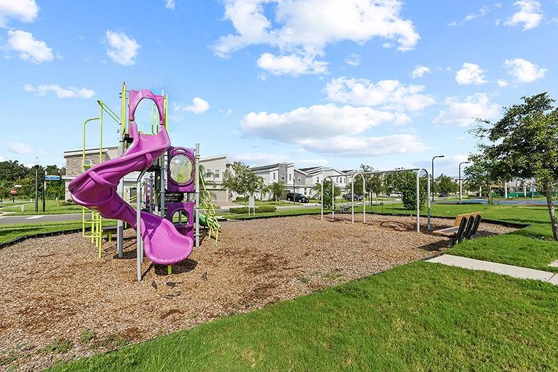 Image 23 of 28 For 563 Ocean Course Avenue N-a