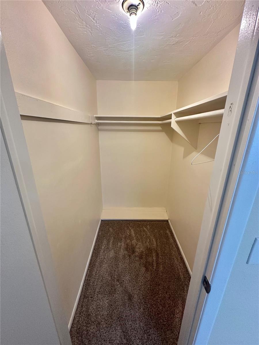 Image 16 of 32 For 12406 Cobble Stone Drive