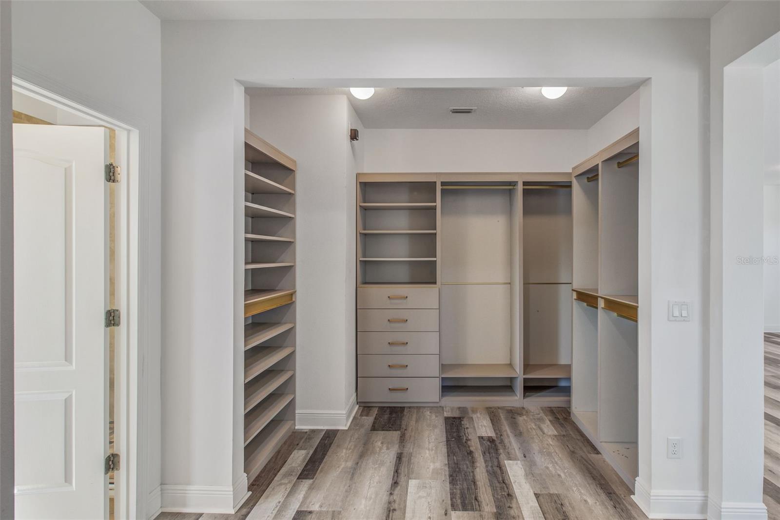 Image 36 of 80 For 4937 Wildwood Pointe Road