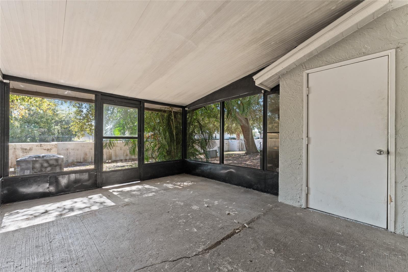 Image 23 of 26 For 3108 Windover Avenue