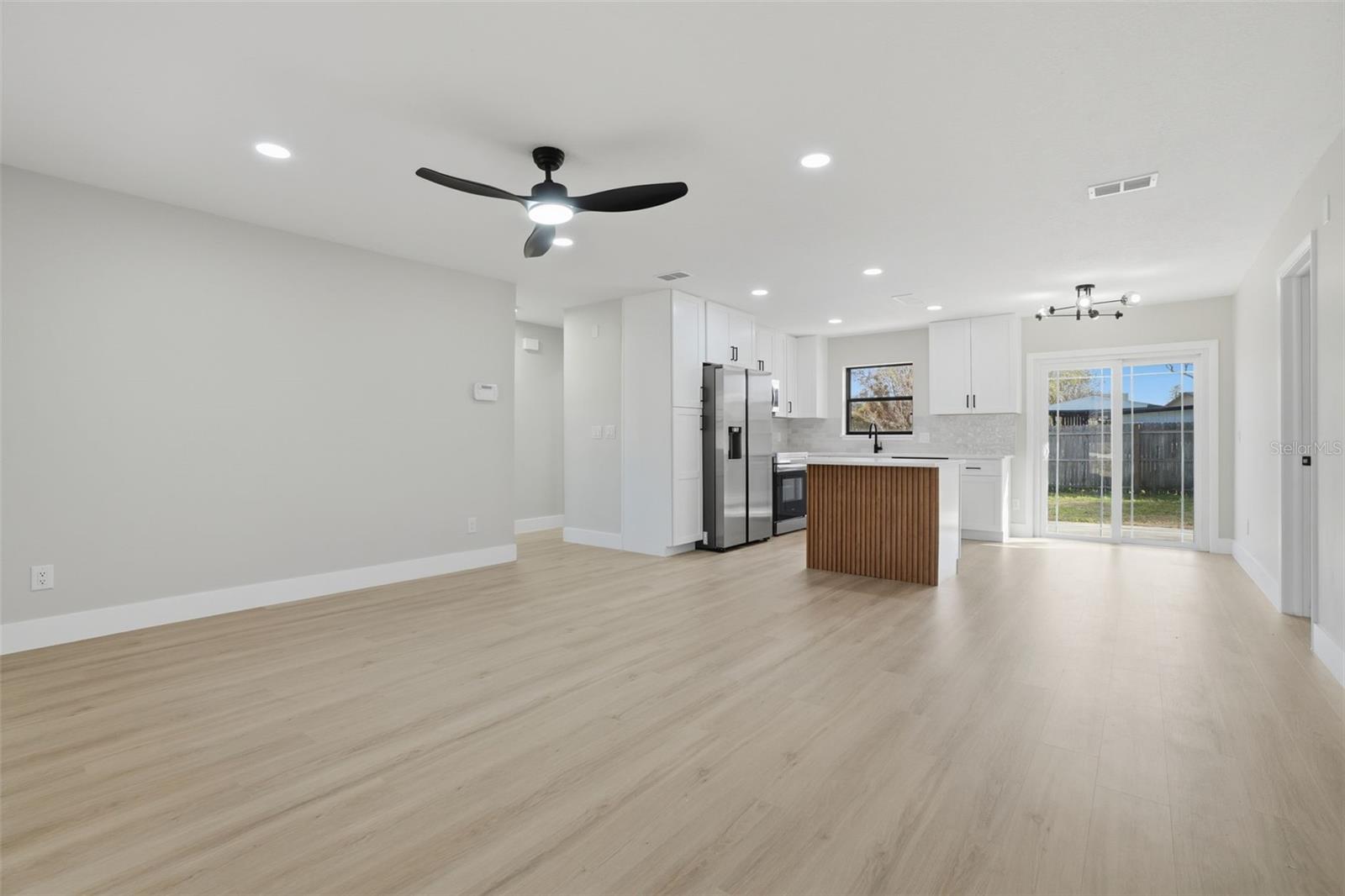 Image 7 of 31 For 2843 Calico Court