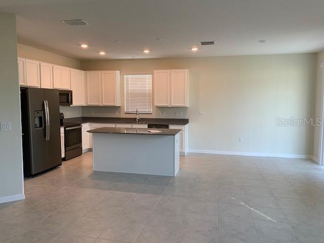 Image 13 of 25 For 16441 Champlain Street