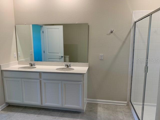 Image 22 of 25 For 16441 Champlain Street