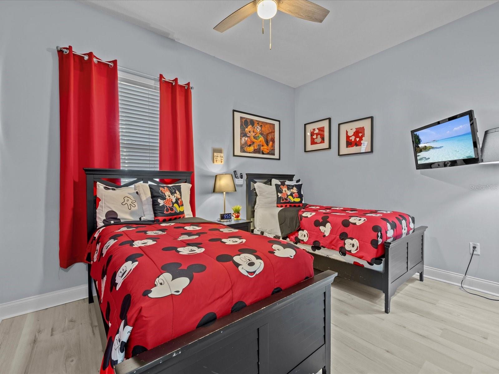 Image 14 of 35 For 7468 Excitement Drive 102