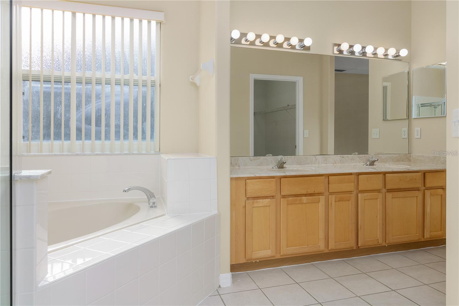 Image 17 of 20 For 626 Corvina Drive