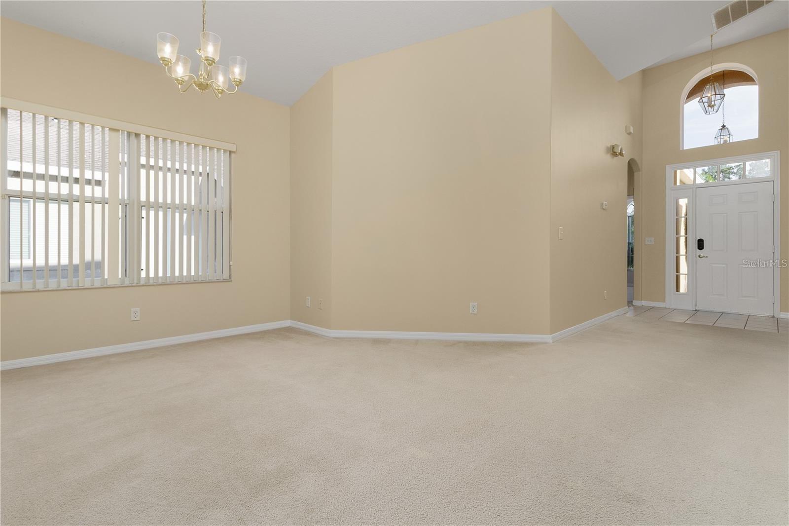 Image 7 of 20 For 626 Corvina Drive