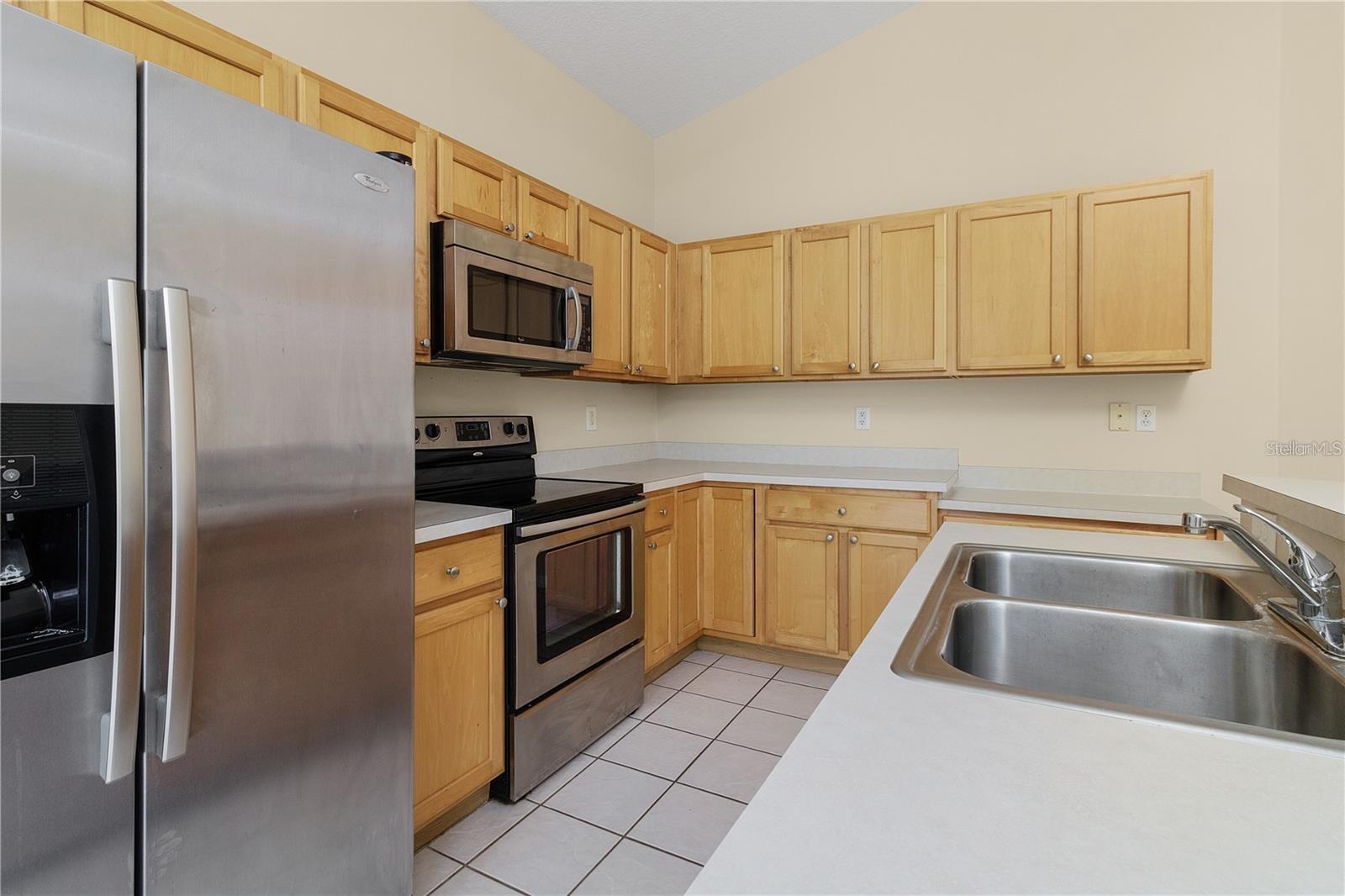 Image 8 of 20 For 626 Corvina Drive