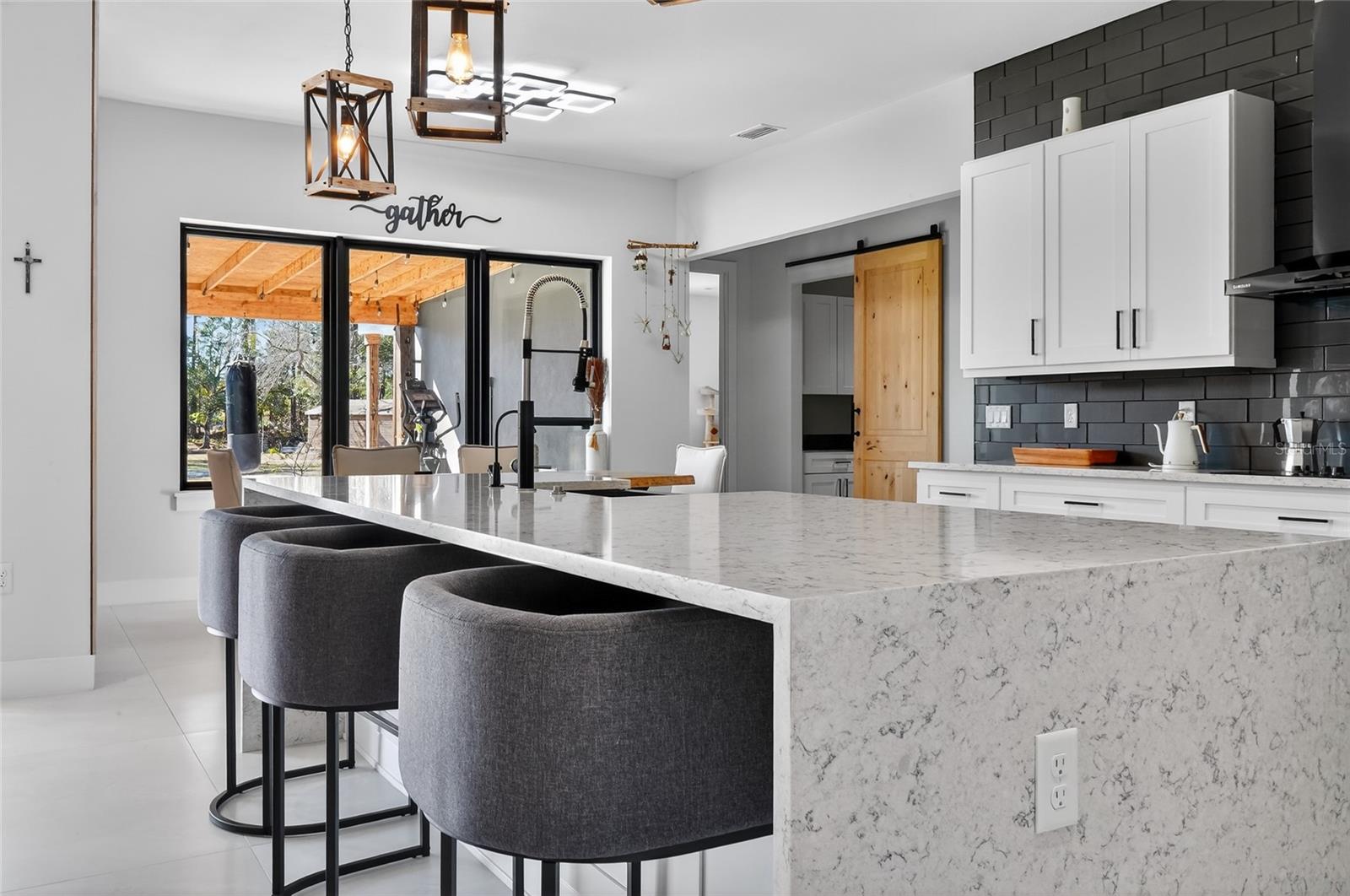 Image 21 of 60 For 19438 Sheldon Street