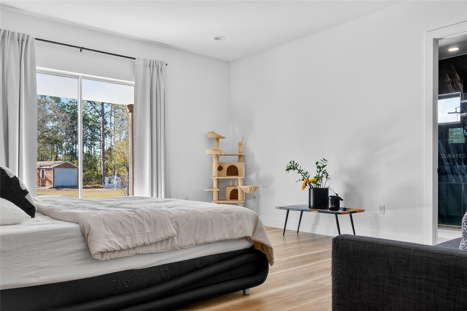 Image 43 of 60 For 19438 Sheldon Street