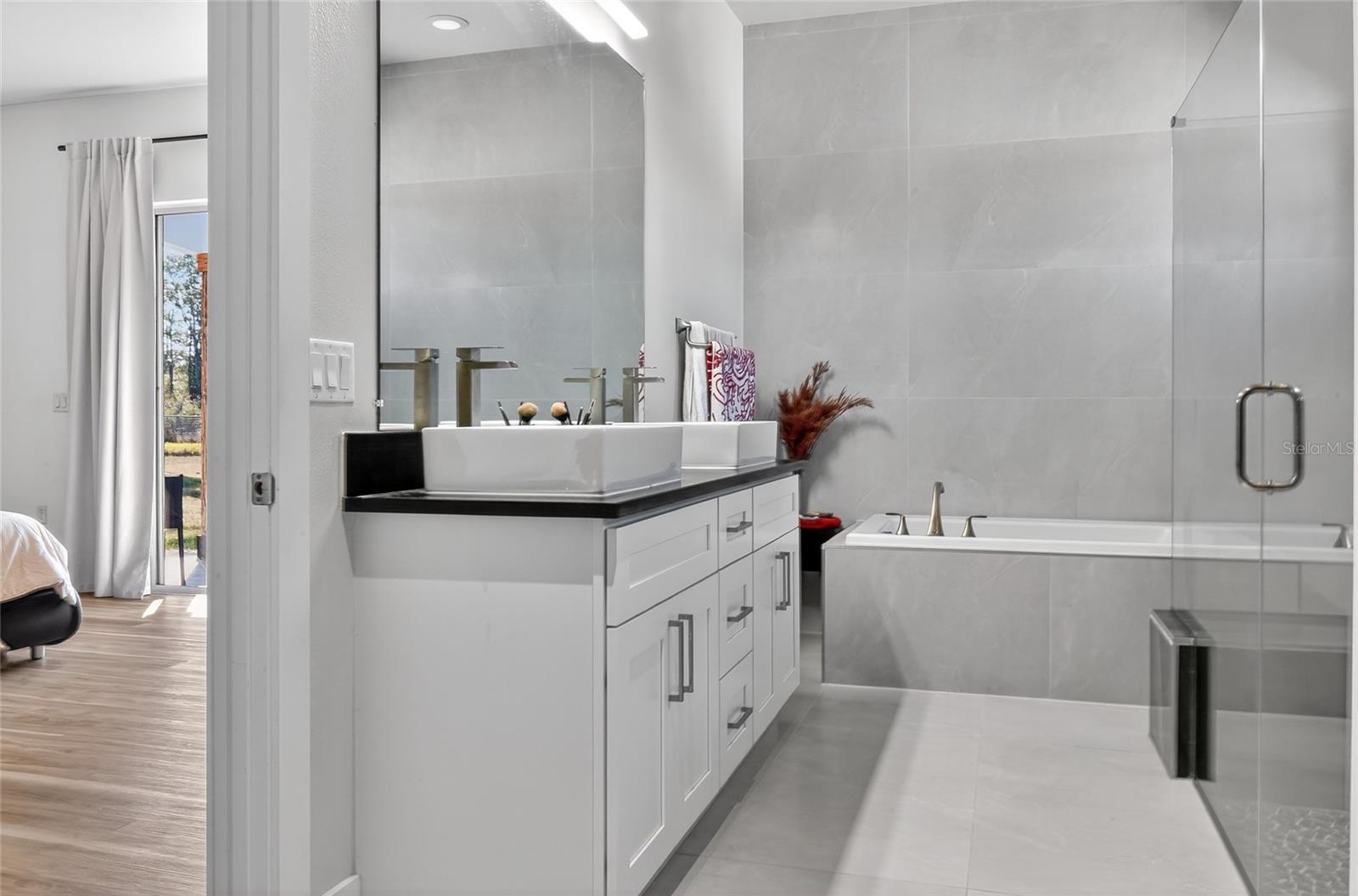 Image 46 of 60 For 19438 Sheldon Street