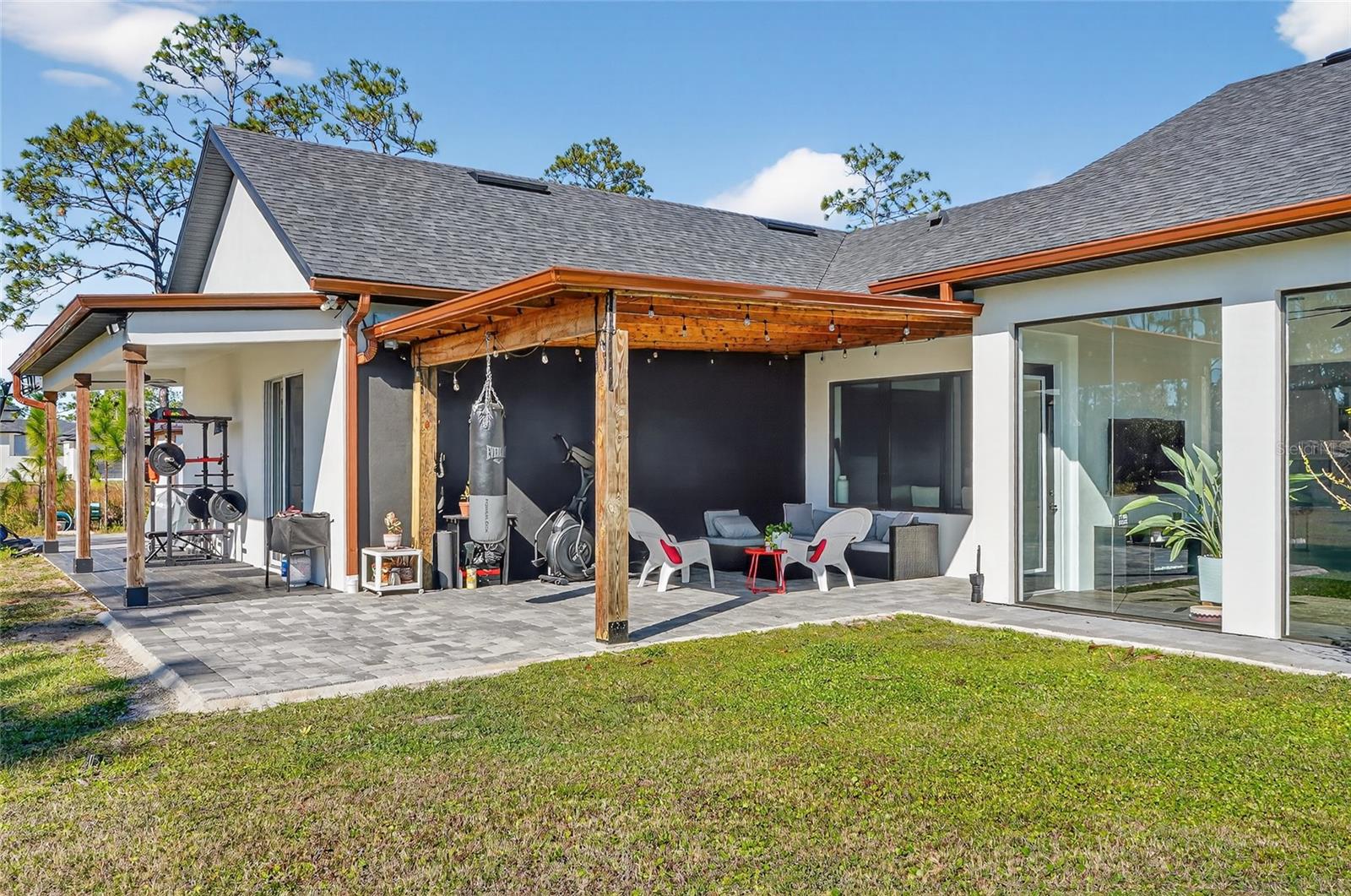 Image 50 of 60 For 19438 Sheldon Street