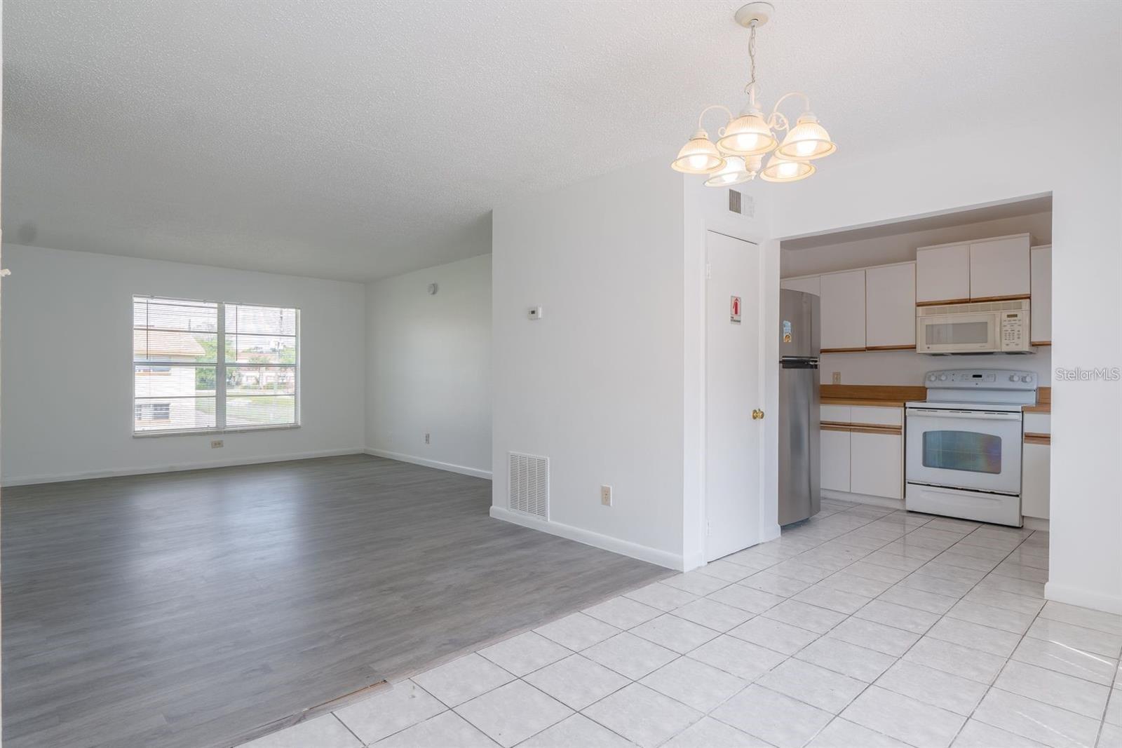 Image 7 of 8 For 1815 Michigan Avenue C