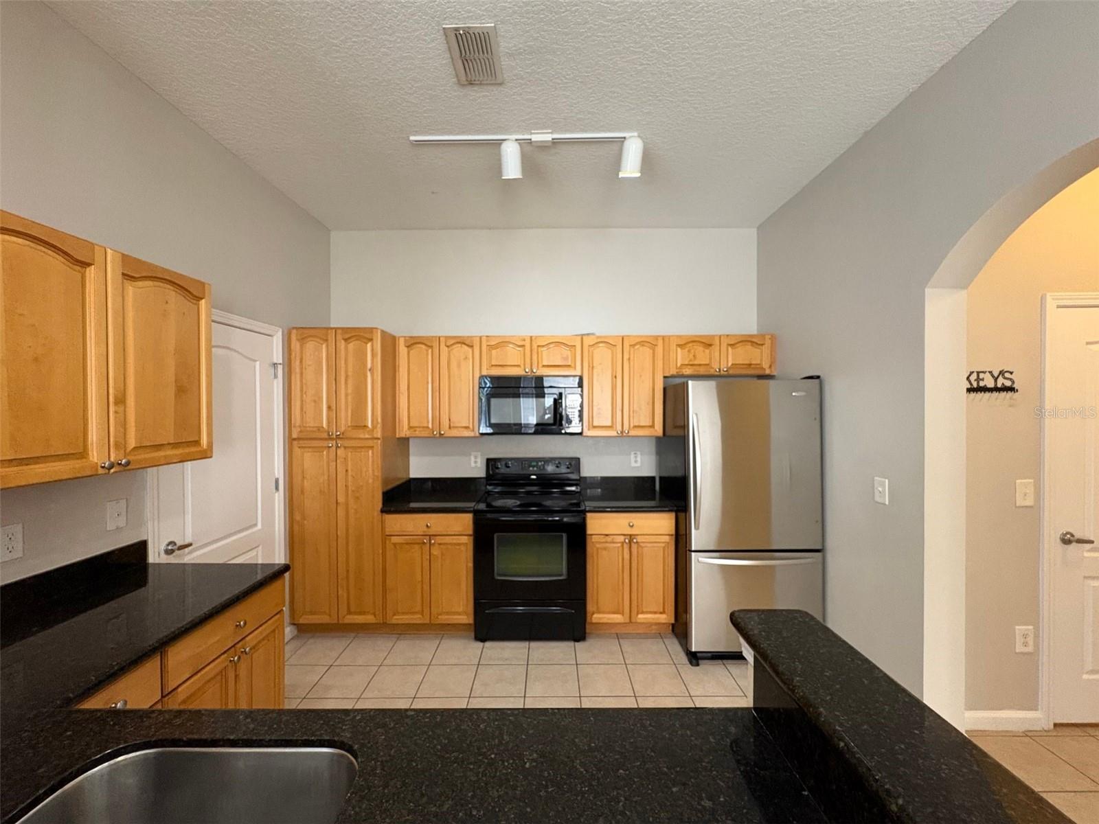 Image 10 of 30 For 5252 Cane Island Loop 301