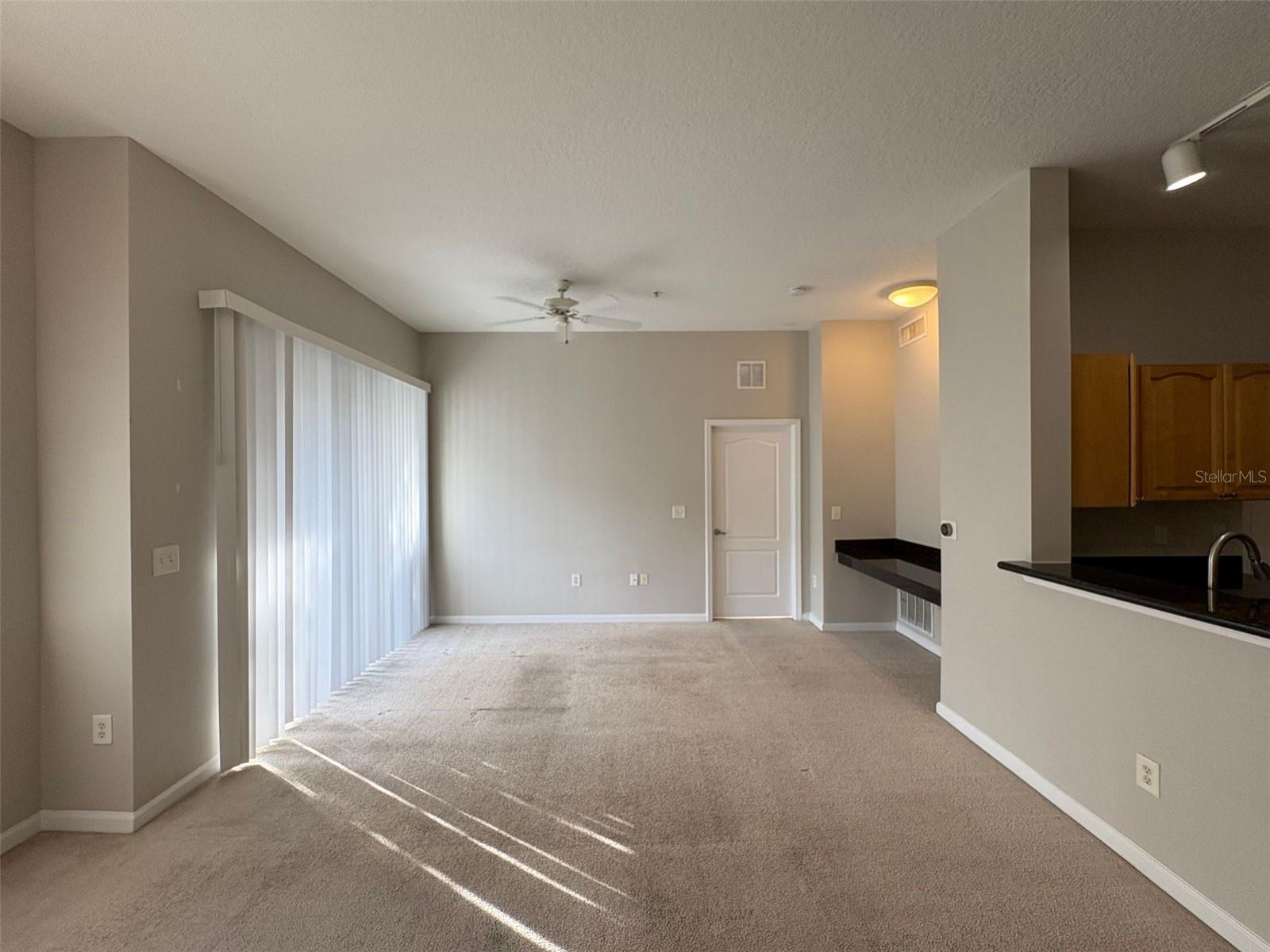 Image 5 of 30 For 5252 Cane Island Loop 301