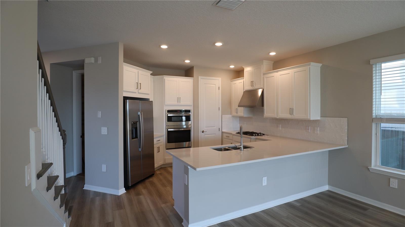 Image 8 of 31 For 984 Top Minnow Road