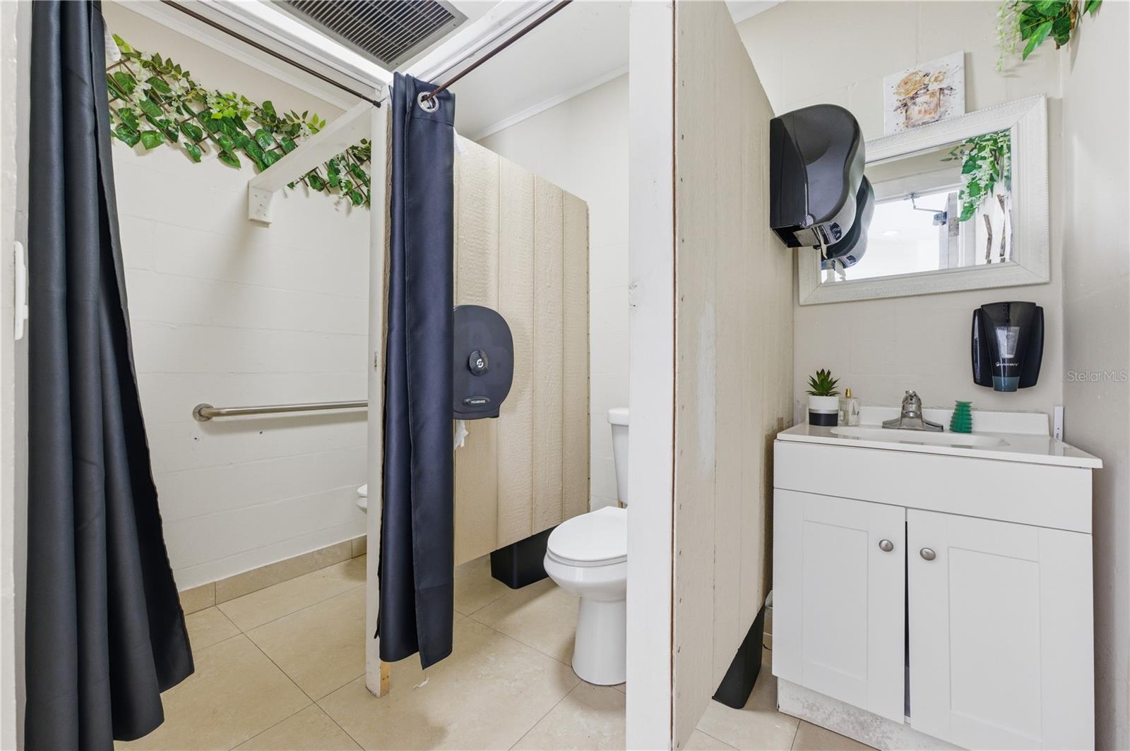 Image 20 of 69 For 6104 Polk Avenue Nw