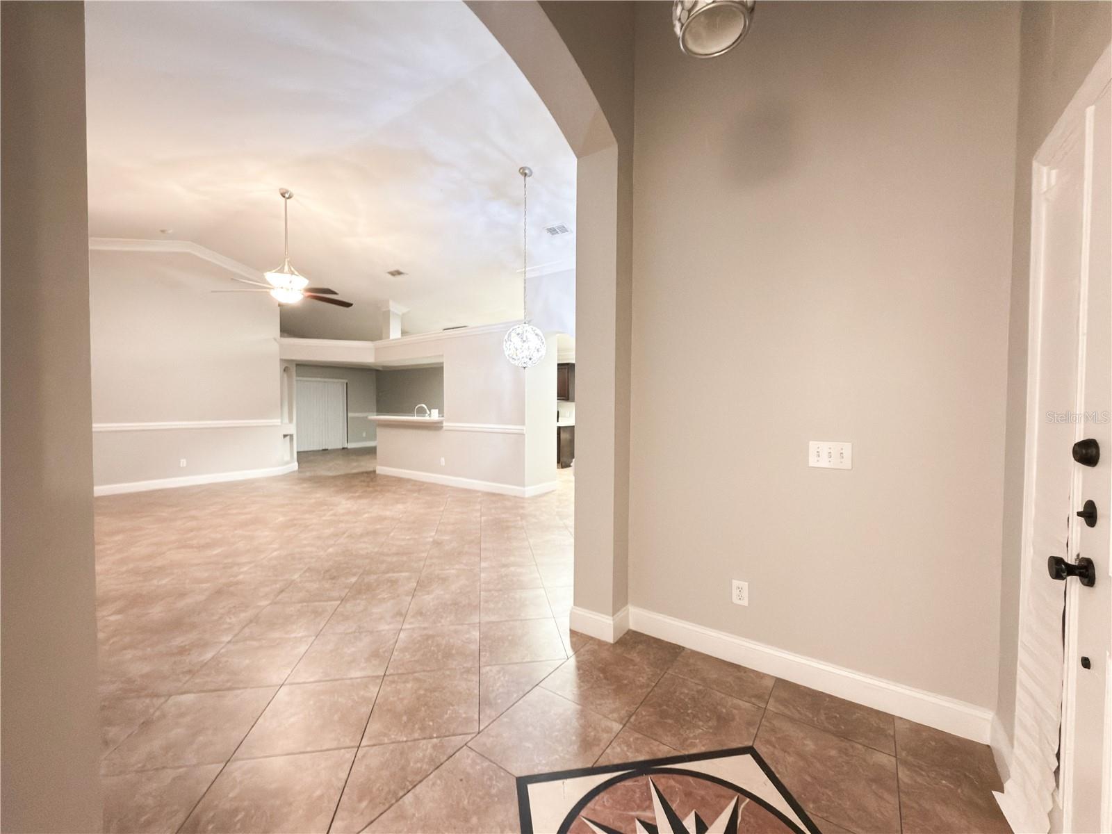 Image 3 of 25 For 14635 Keelford Way