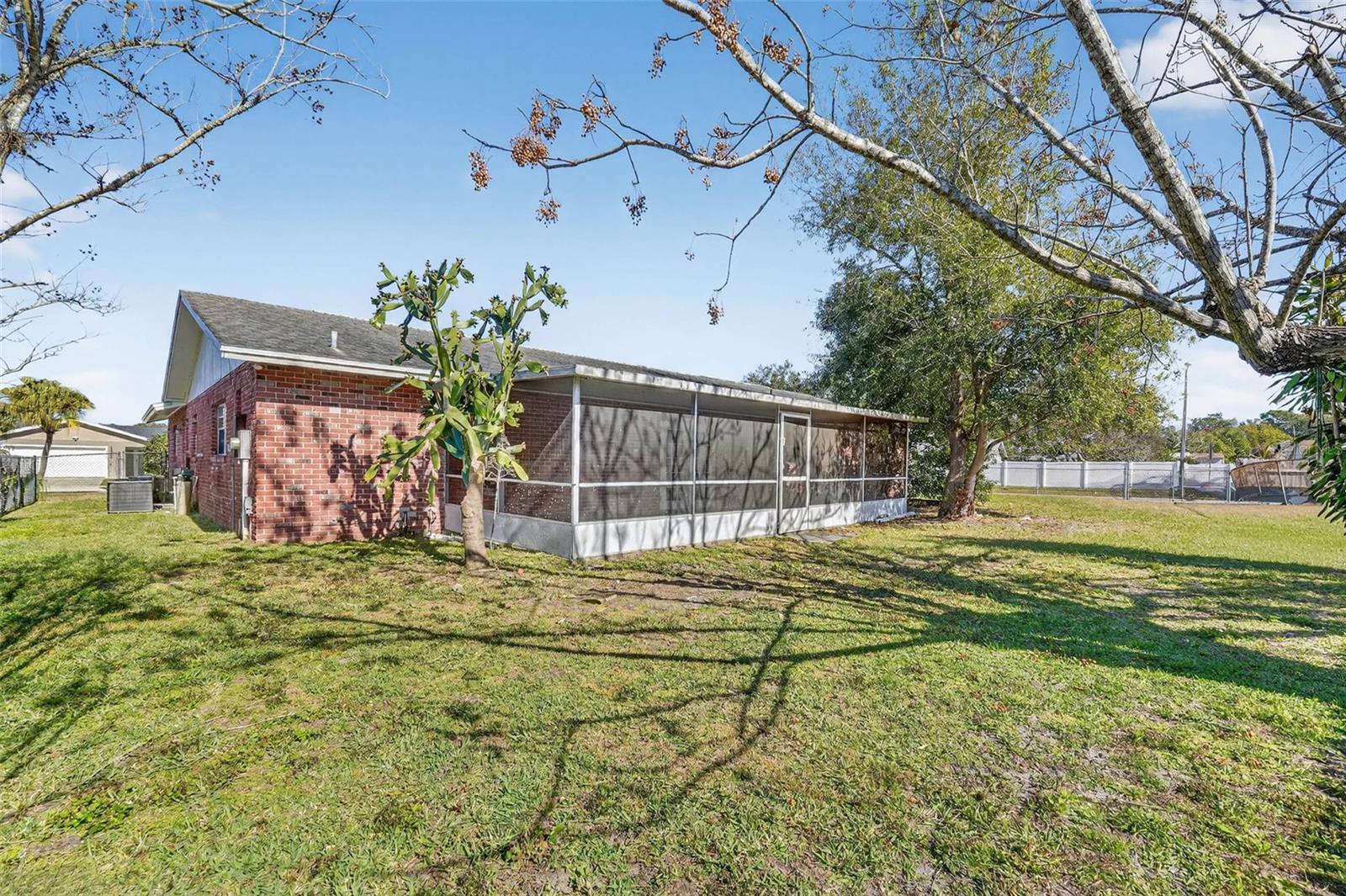 Image 31 of 38 For 10320 Brownwood Avenue