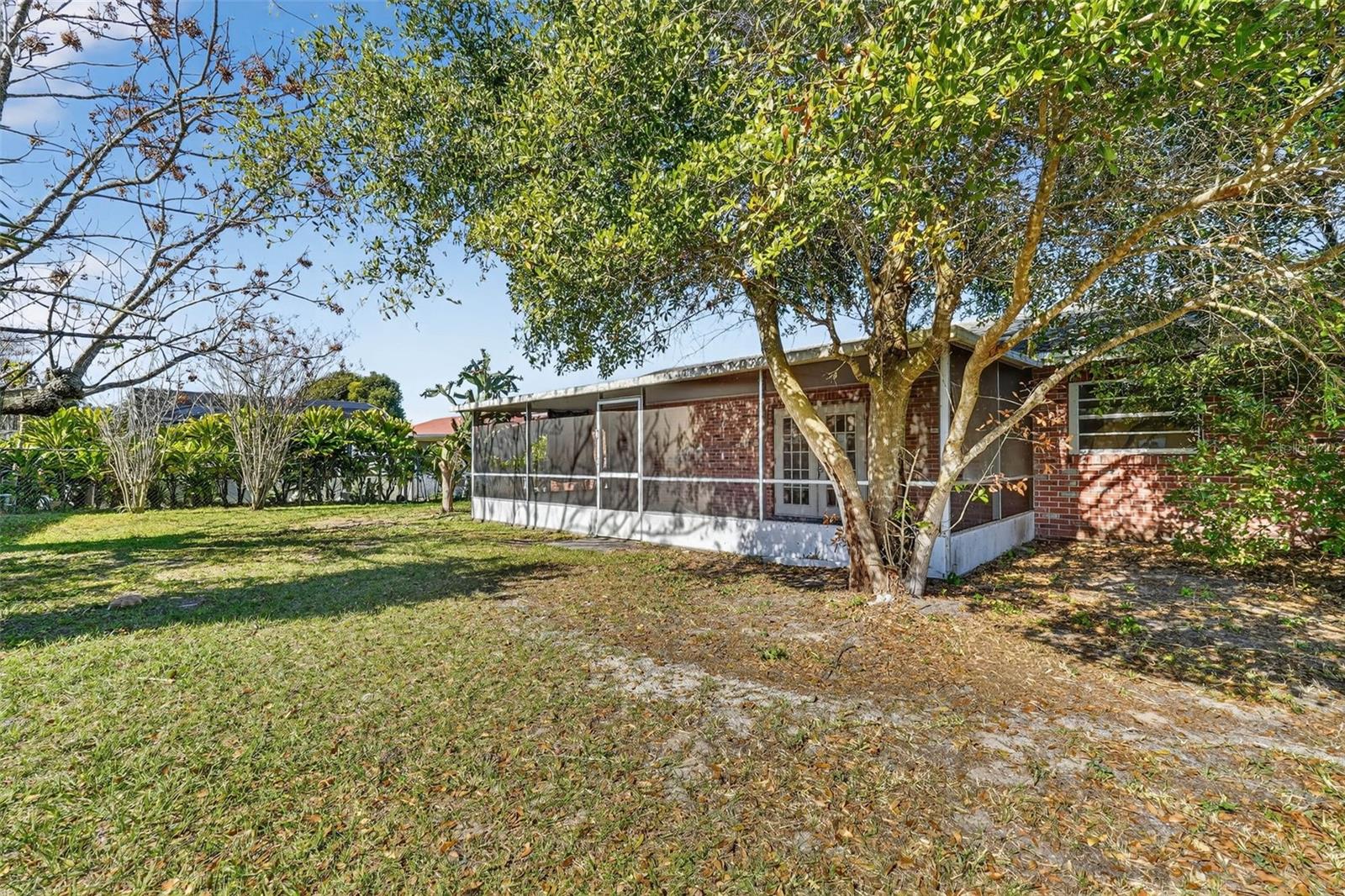 Image 32 of 38 For 10320 Brownwood Avenue