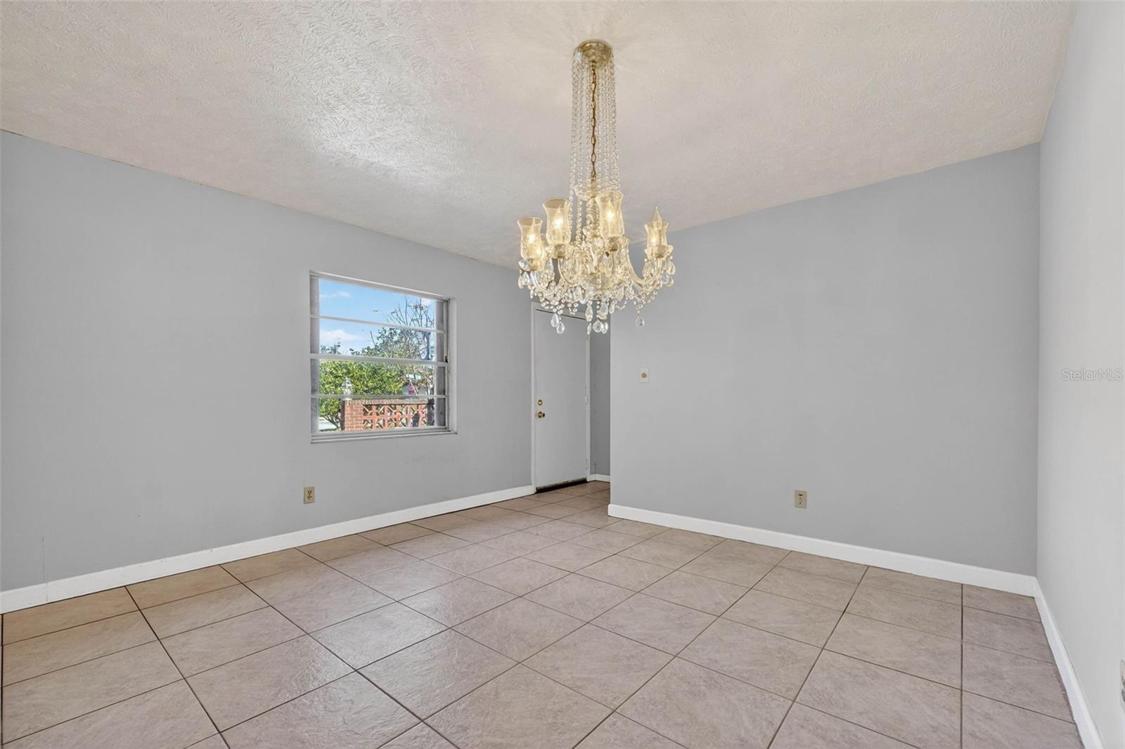 Image 5 of 38 For 10320 Brownwood Avenue