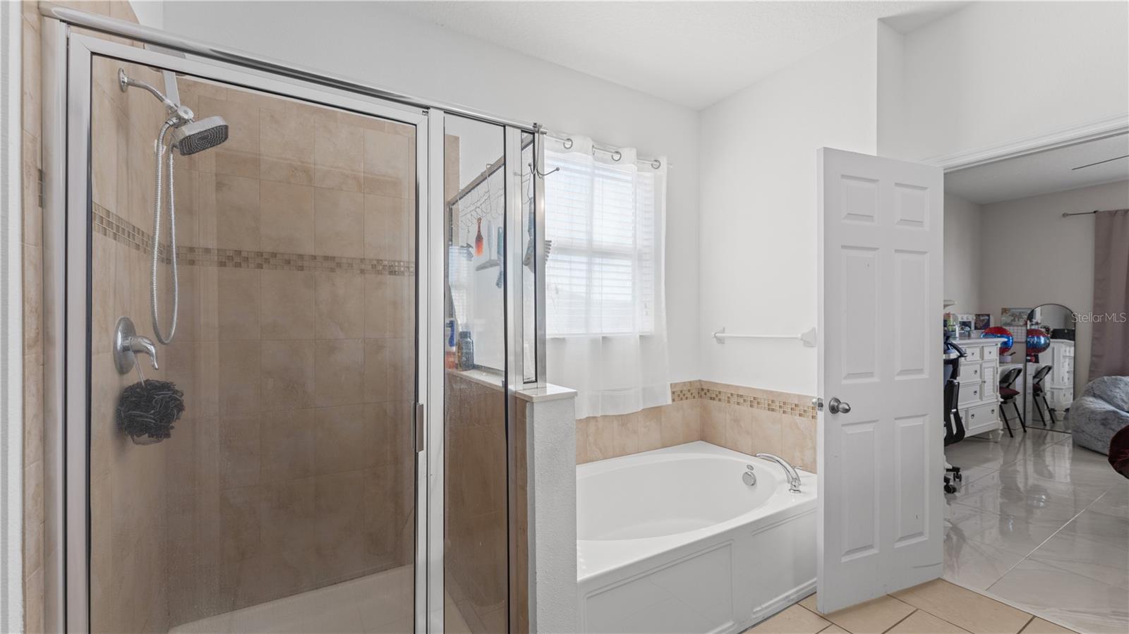 Image 15 of 22 For 3548 Cayugas Loop