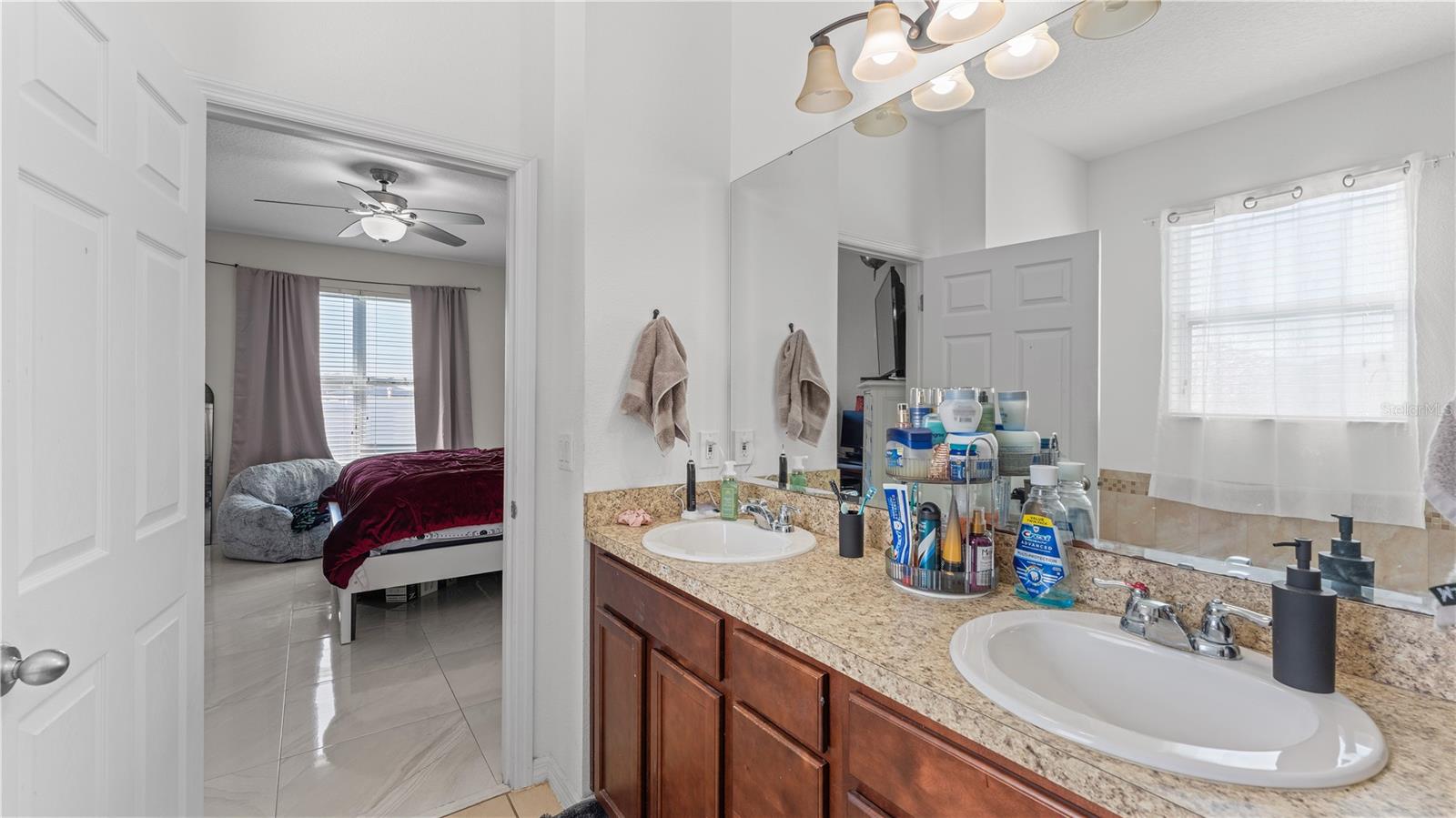 Image 20 of 22 For 3548 Cayugas Loop