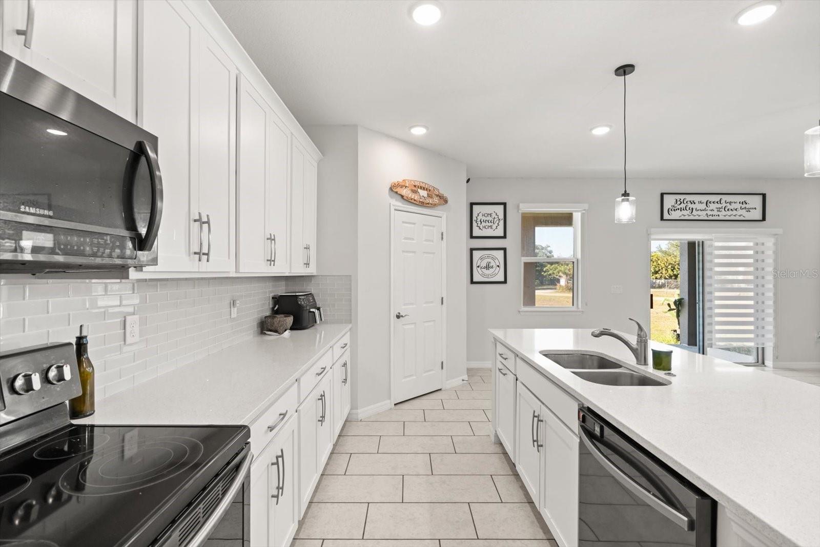 Image 13 of 36 For 1458 Flatwood Street