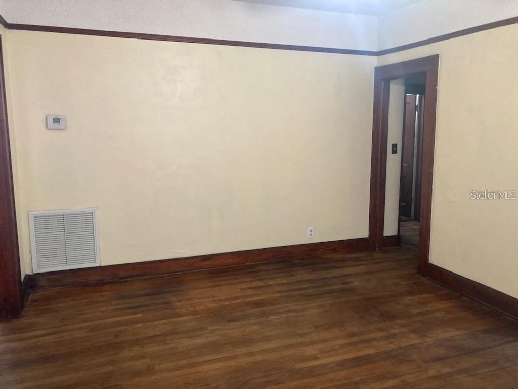 Image 13 of 17 For 439 New York Avenue