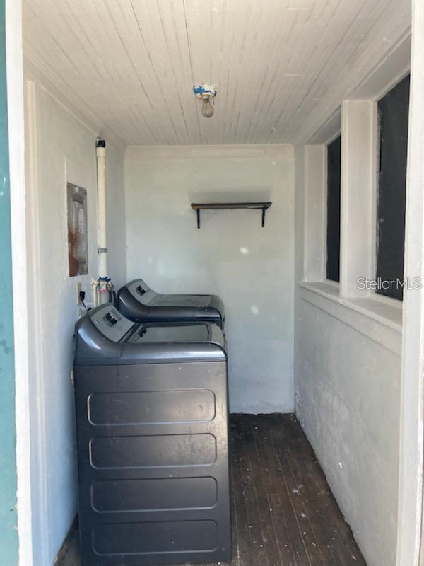 Image 15 of 17 For 439 New York Avenue