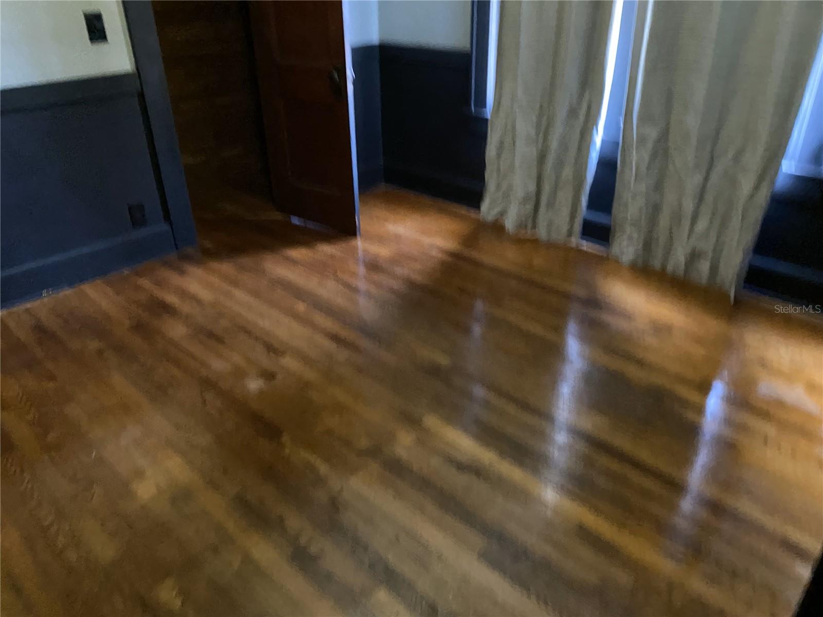 Image 9 of 17 For 439 New York Avenue