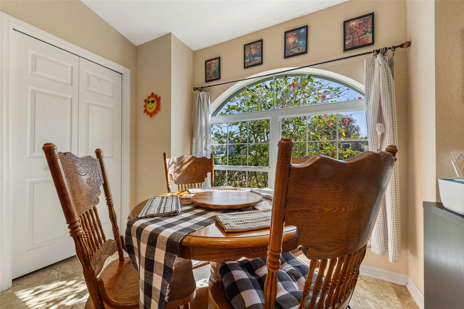 Image 3 of 32 For 790 Greenshank Drive