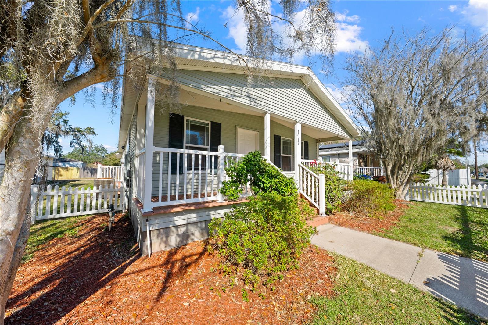 Image 3 of 43 For 1017 Patrick Street