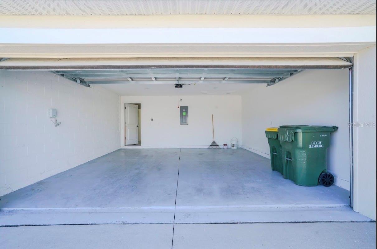 Image 16 of 19 For 9347 Revere Avenue