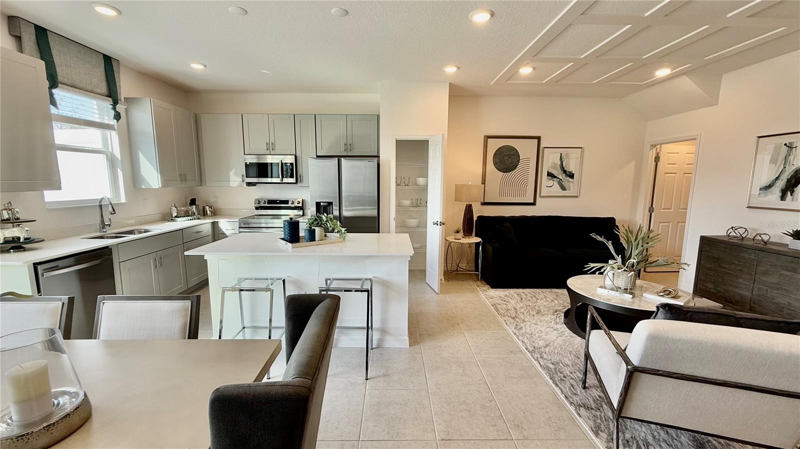 Image 12 of 34 For 1340 Stockwell Avenue