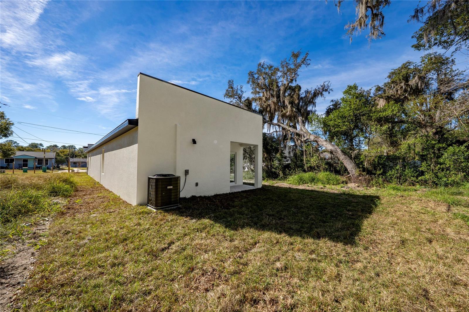 Image 24 of 25 For 1427 Johnson Street