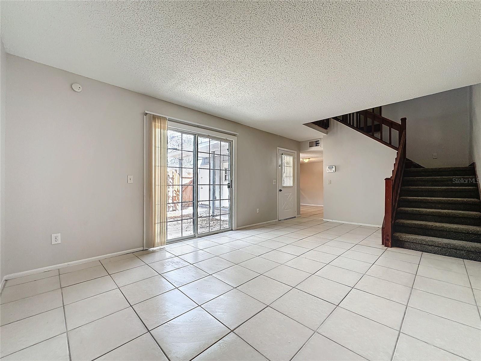 Image 10 of 27 For 4616 Lighthouse Circle 101