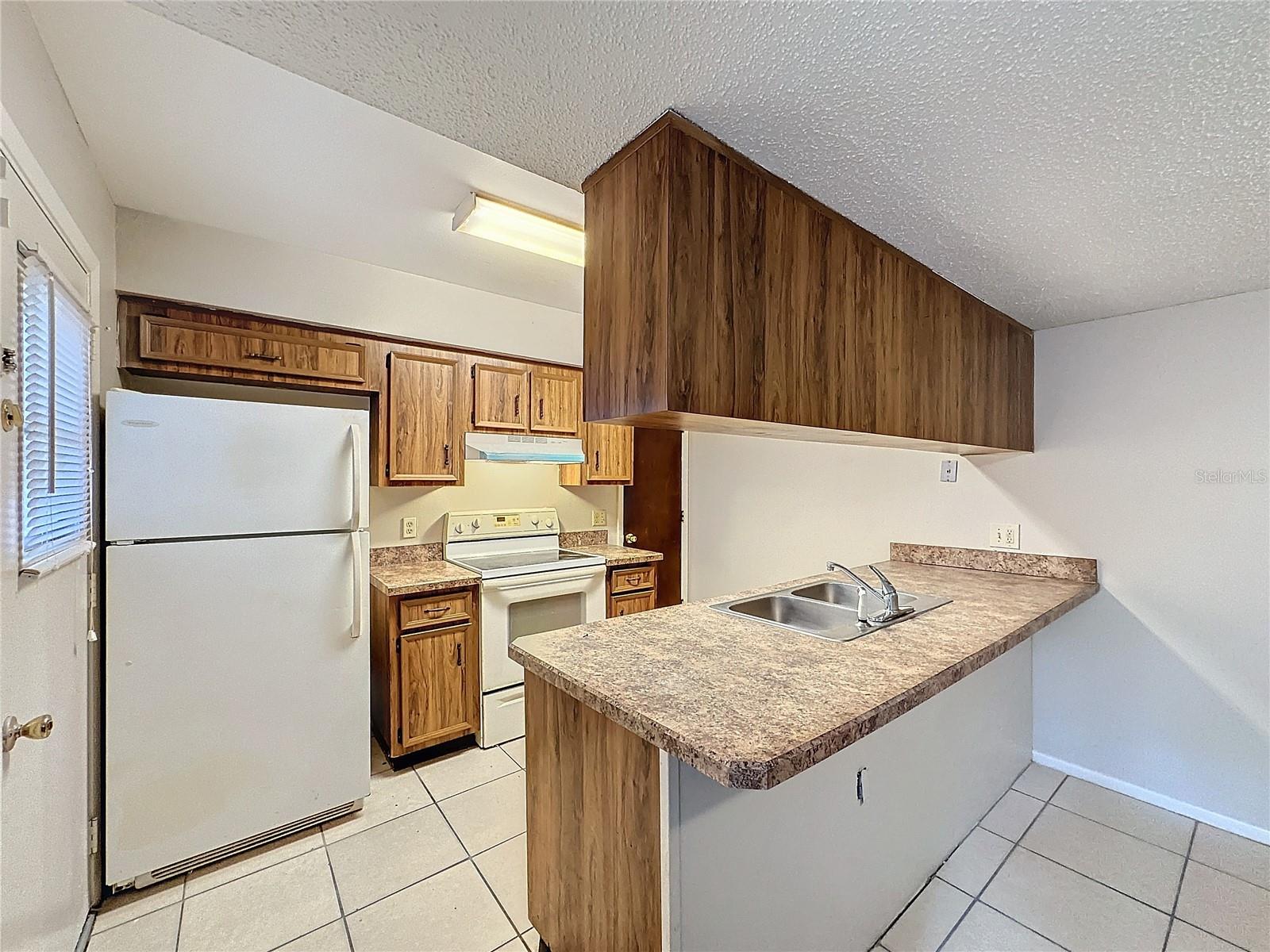 Image 13 of 27 For 4616 Lighthouse Circle 101