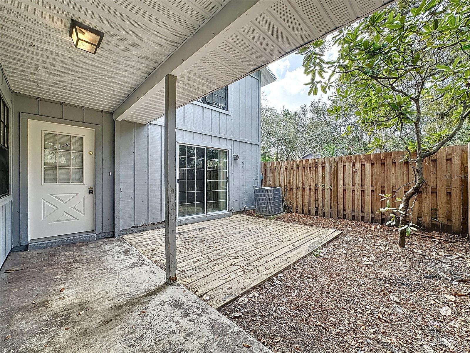 Image 3 of 27 For 4616 Lighthouse Circle 101