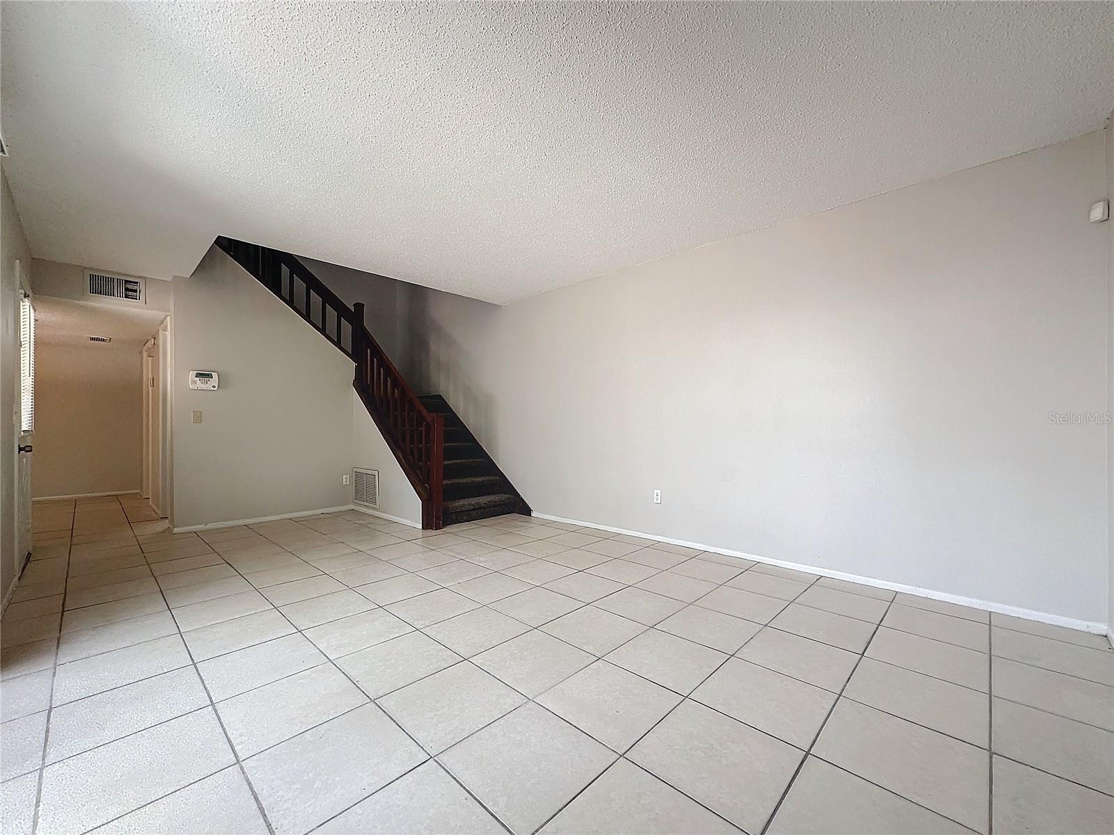 Image 6 of 27 For 4616 Lighthouse Circle 101