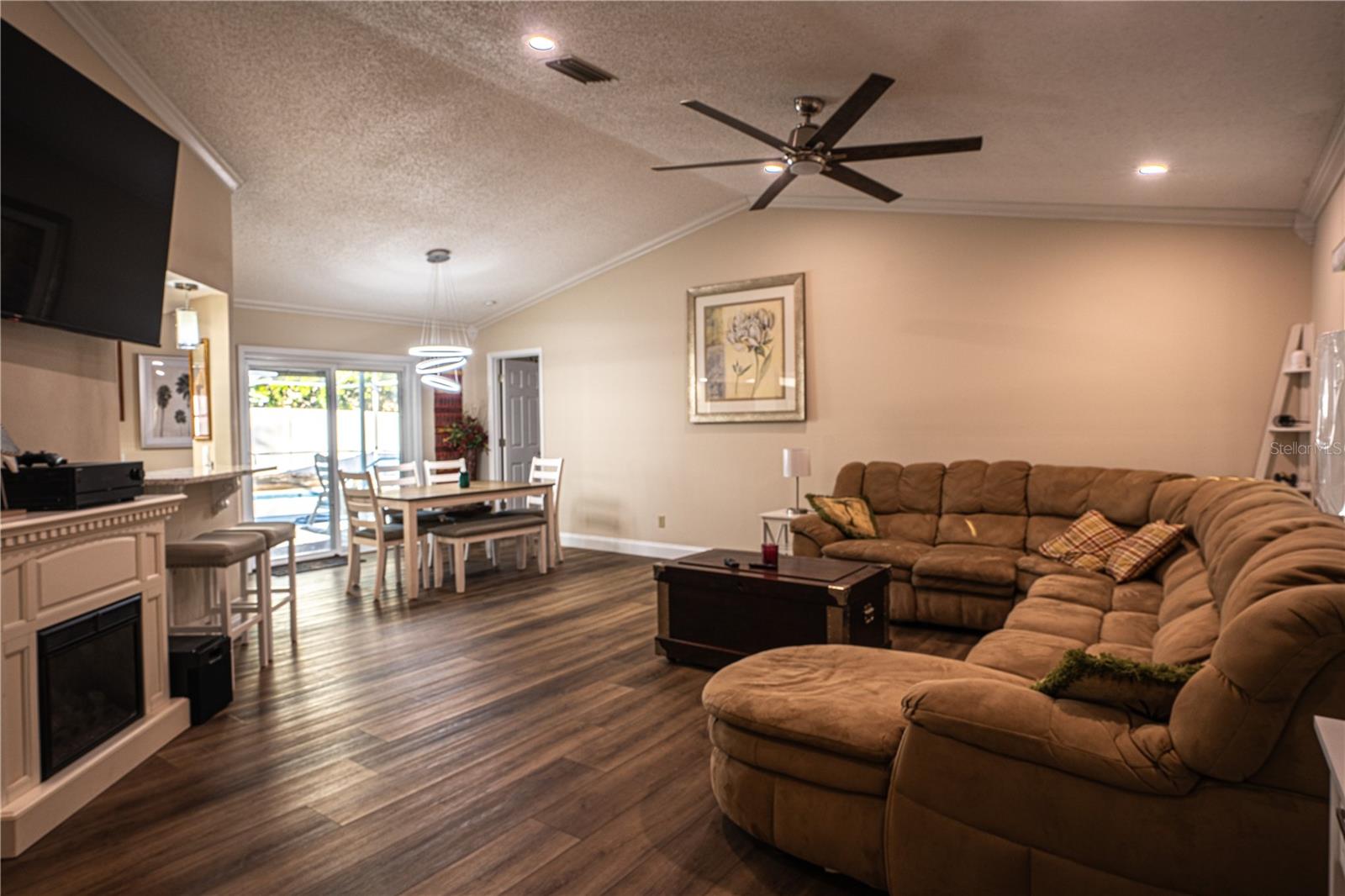 Image 6 of 25 For 5283 Kirkwood Avenue