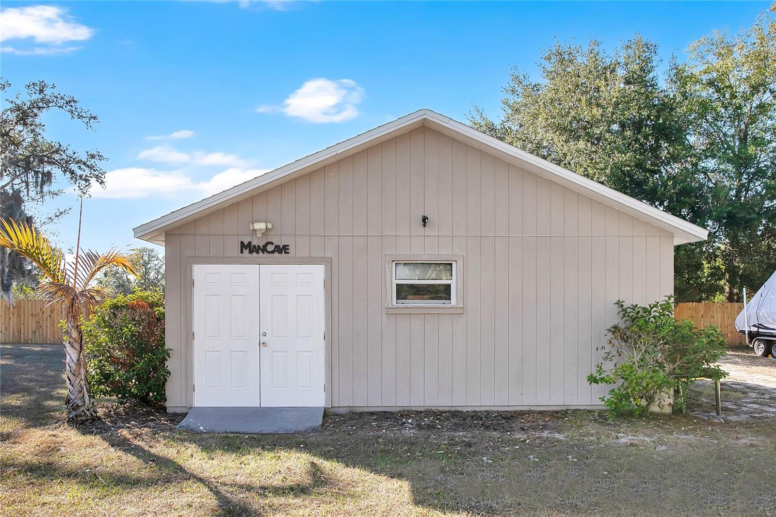 Image 35 of 42 For 10003 Country Carriage Circle