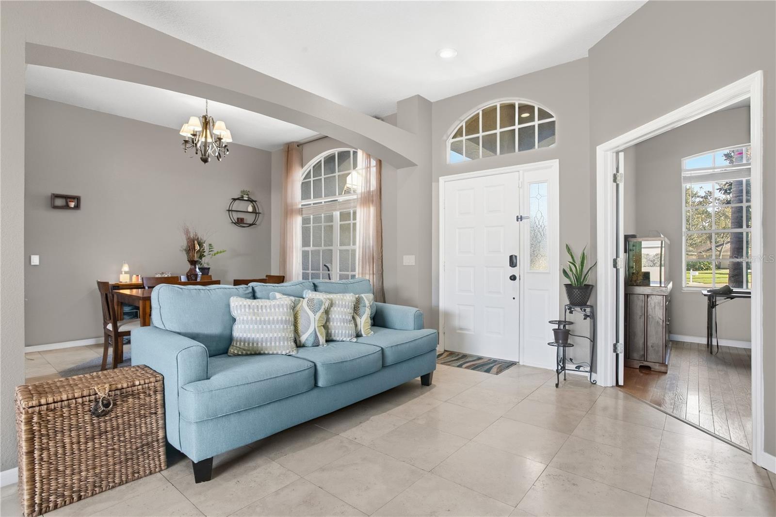 Image 6 of 42 For 10003 Country Carriage Circle