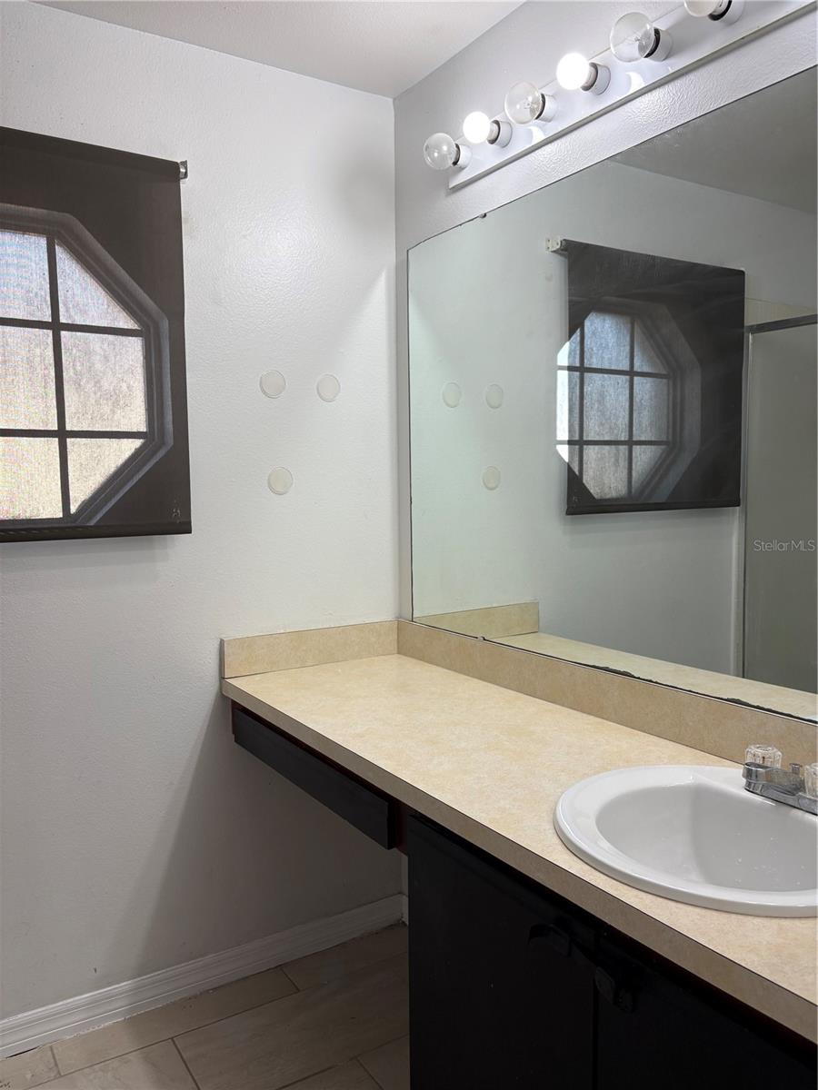 Image 14 of 24 For 673 Eldron Avenue