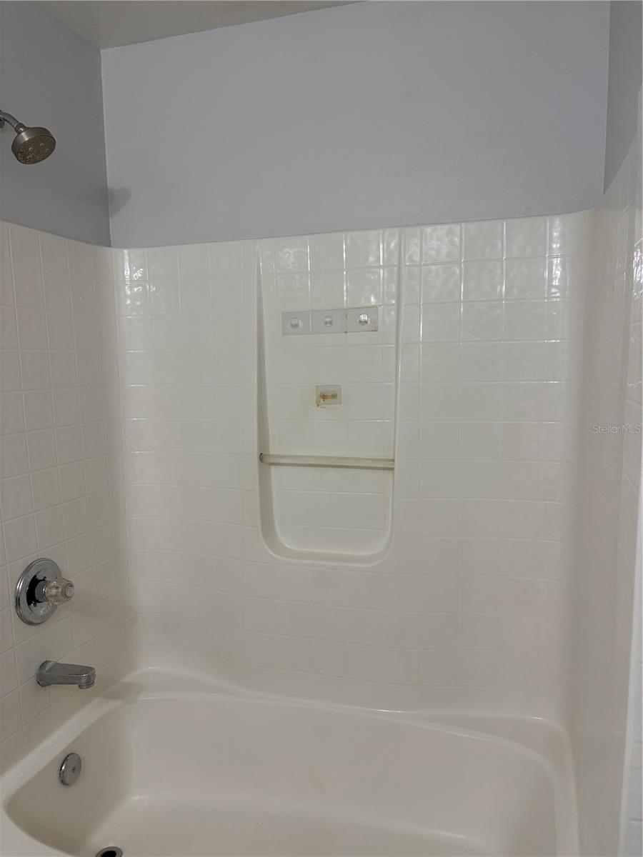 Image 22 of 24 For 673 Eldron Avenue