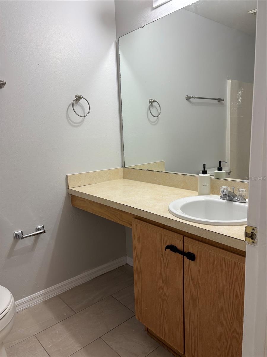 Image 23 of 24 For 673 Eldron Avenue