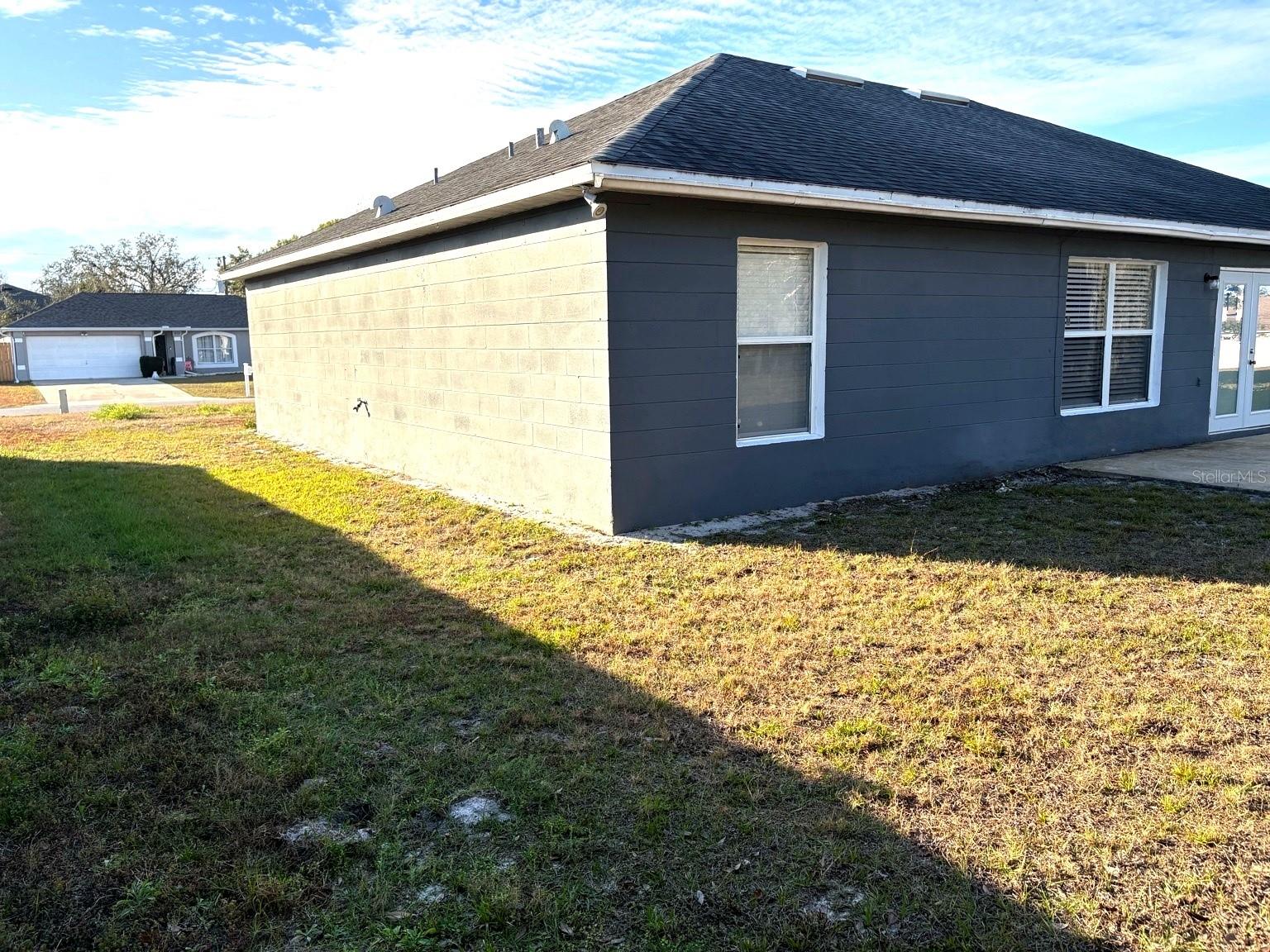 Image 3 of 24 For 673 Eldron Avenue