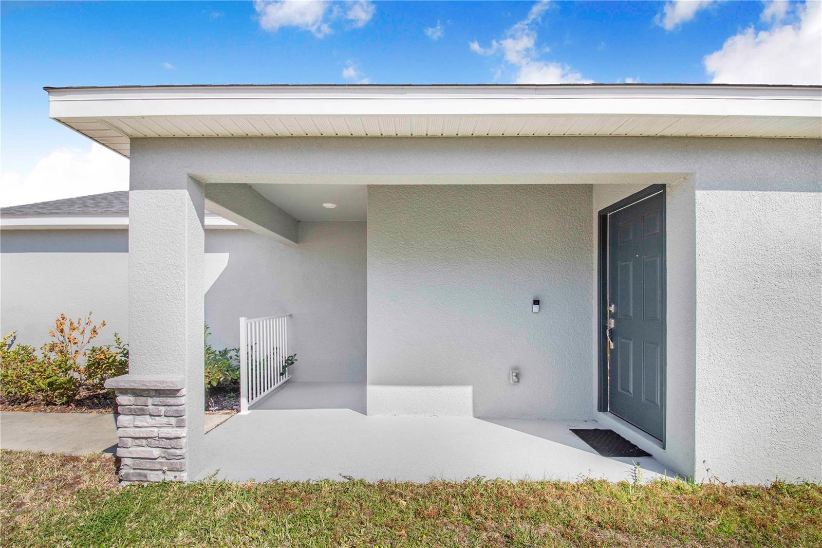 Image 28 of 37 For 941 Aruba Avenue